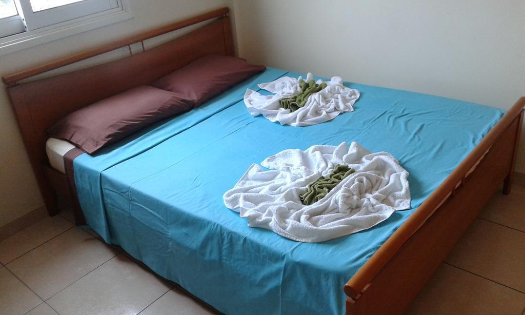 Carisa Olympic Court Apartment Larnaca Rum bild