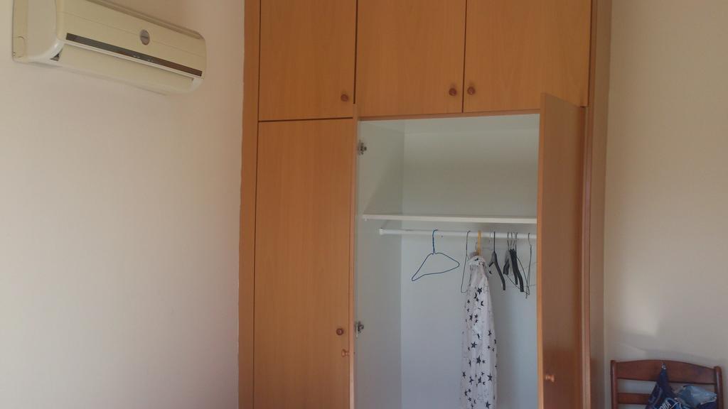 Carisa Olympic Court Apartment Larnaca Rum bild